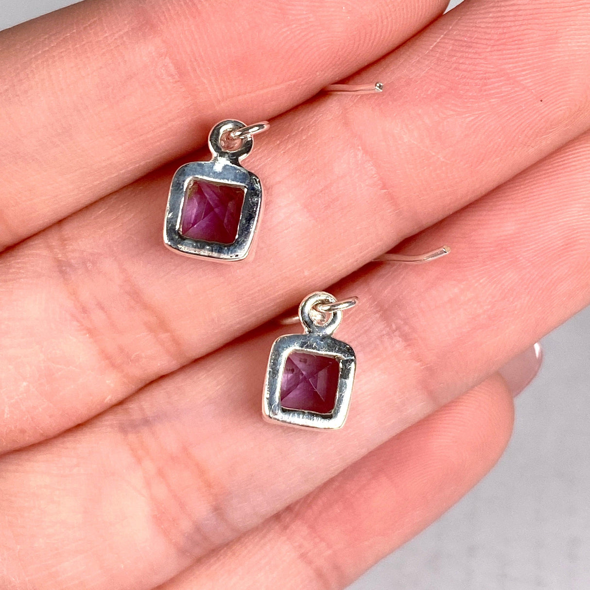 Amethyst petite square faceted earrings R2363-AMS - Nature's Magick