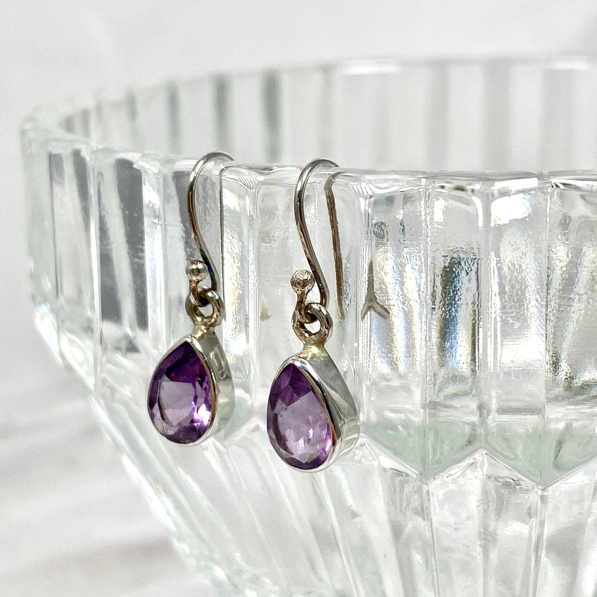 Amethyst petite teardrop faceted earrings R2363-AMD - Nature's Magick