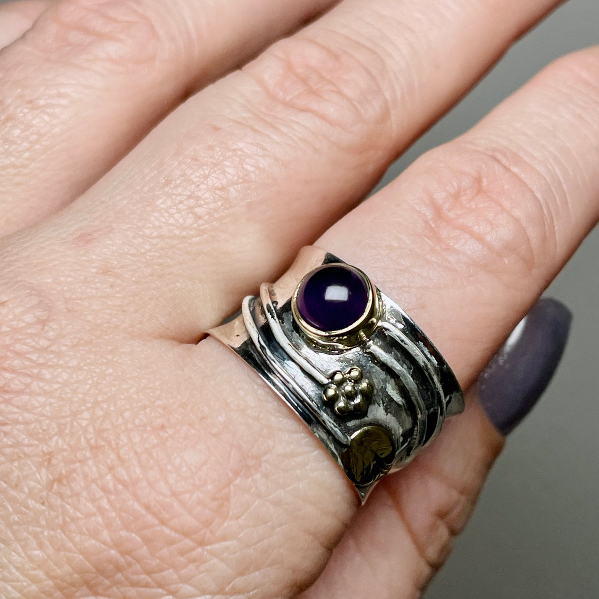Amethyst Round Cabochon Ring in a Decorative Setting R4198