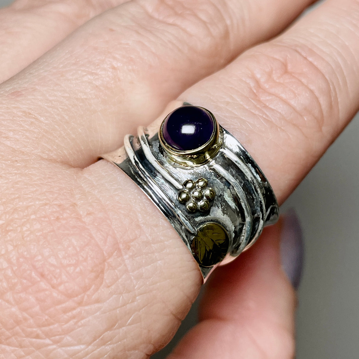 Amethyst Round Cabochon Ring in a Decorative Setting R4198