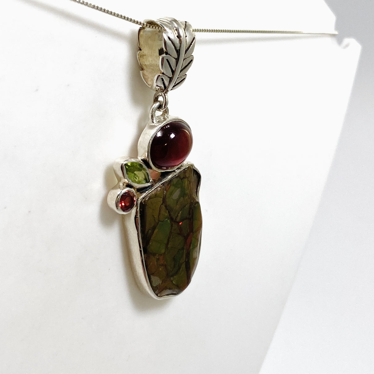 Ammolite, Peridot and Garnet Multi-stone Pendant GPVY1140