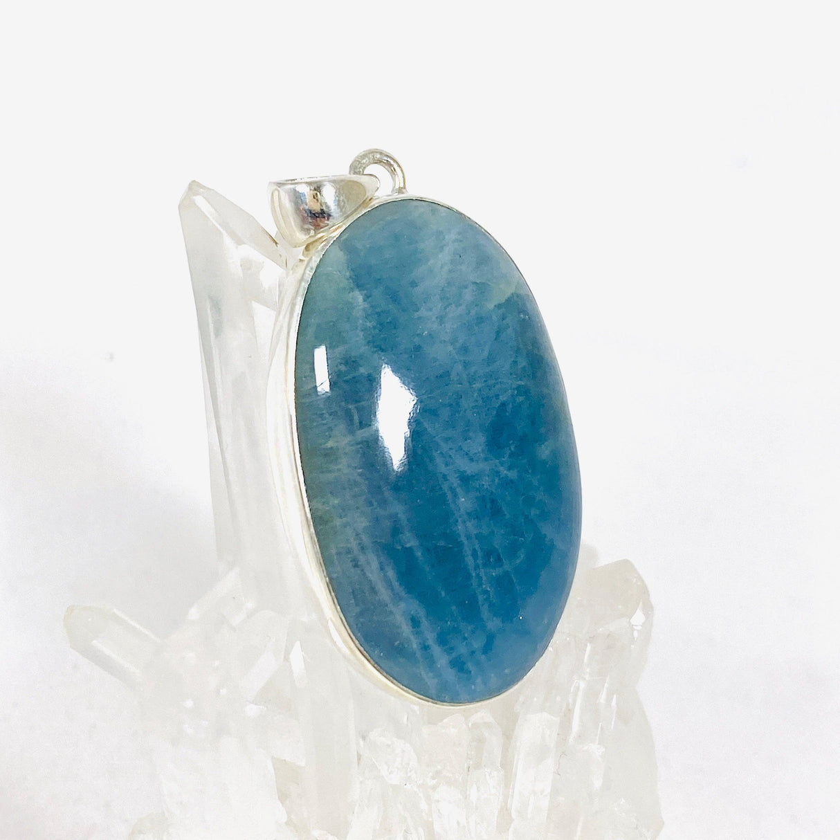 Aquamarine oval pendant KPGJ3711 - Nature's Magick