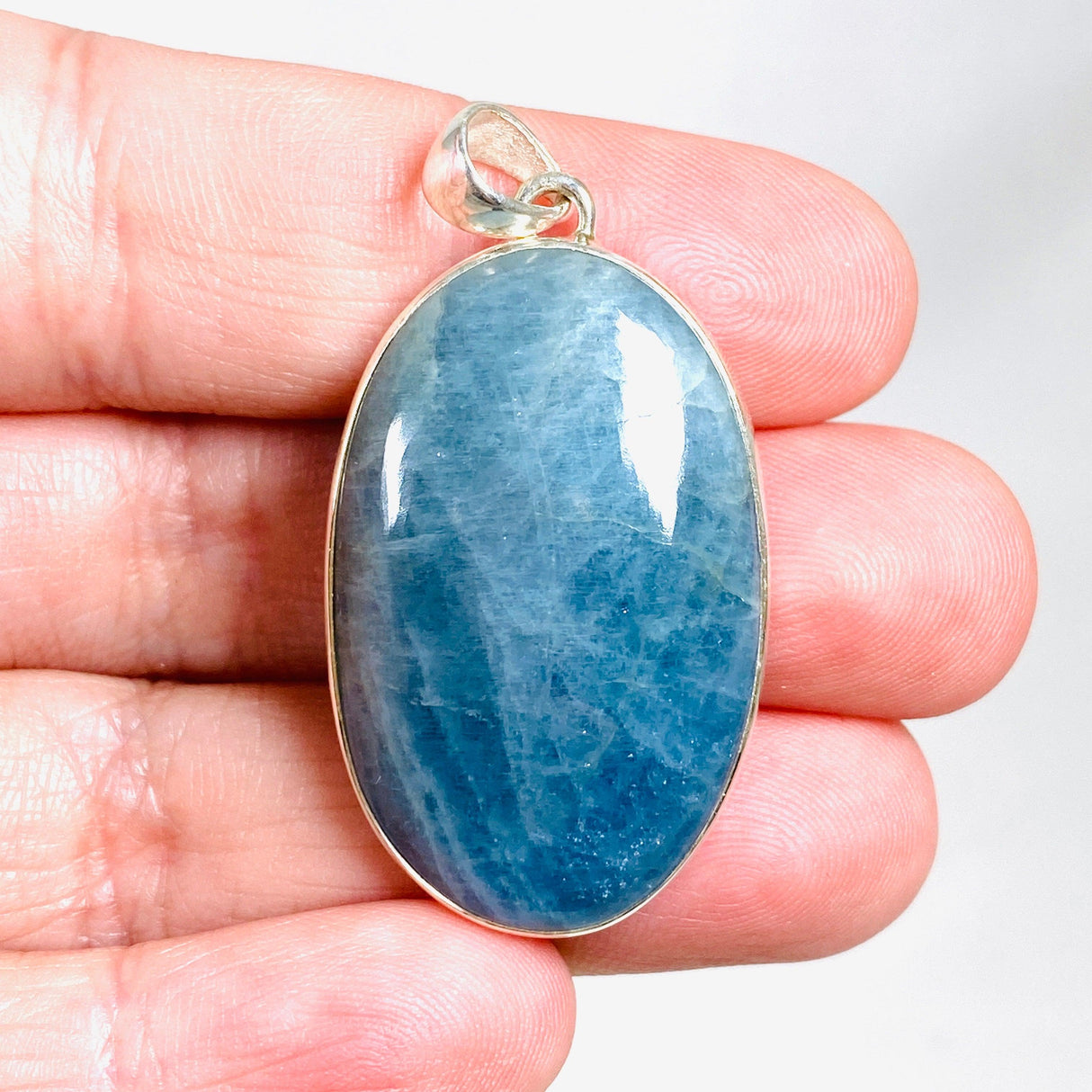 Aquamarine oval pendant KPGJ3711 - Nature's Magick