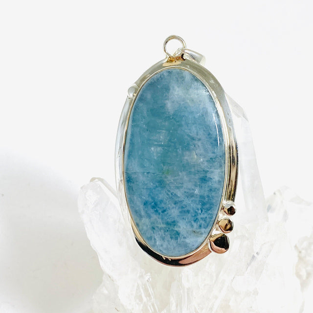 Aquamarine oval pendant with silver detail KPGJ3717 - Nature's Magick