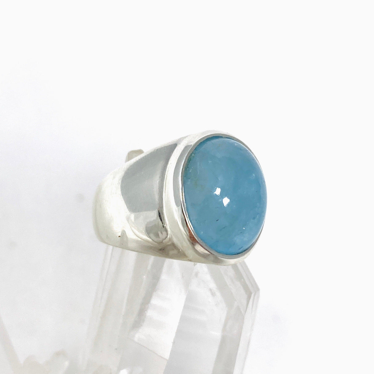 Aquamarine Oval Ring Size 7 KRGJ3257 - Nature's Magick