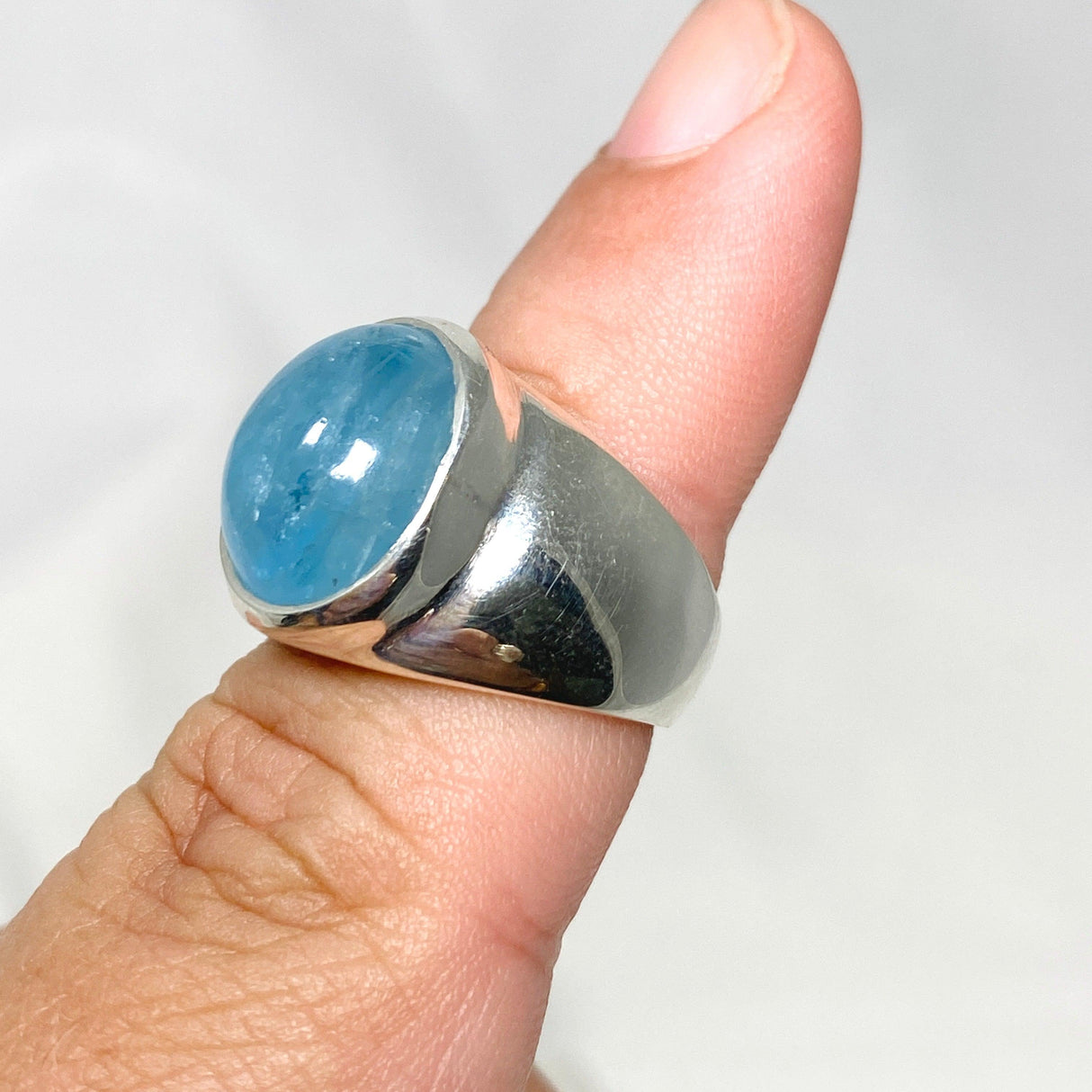 Aquamarine Oval Ring Size 7 KRGJ3257 - Nature's Magick