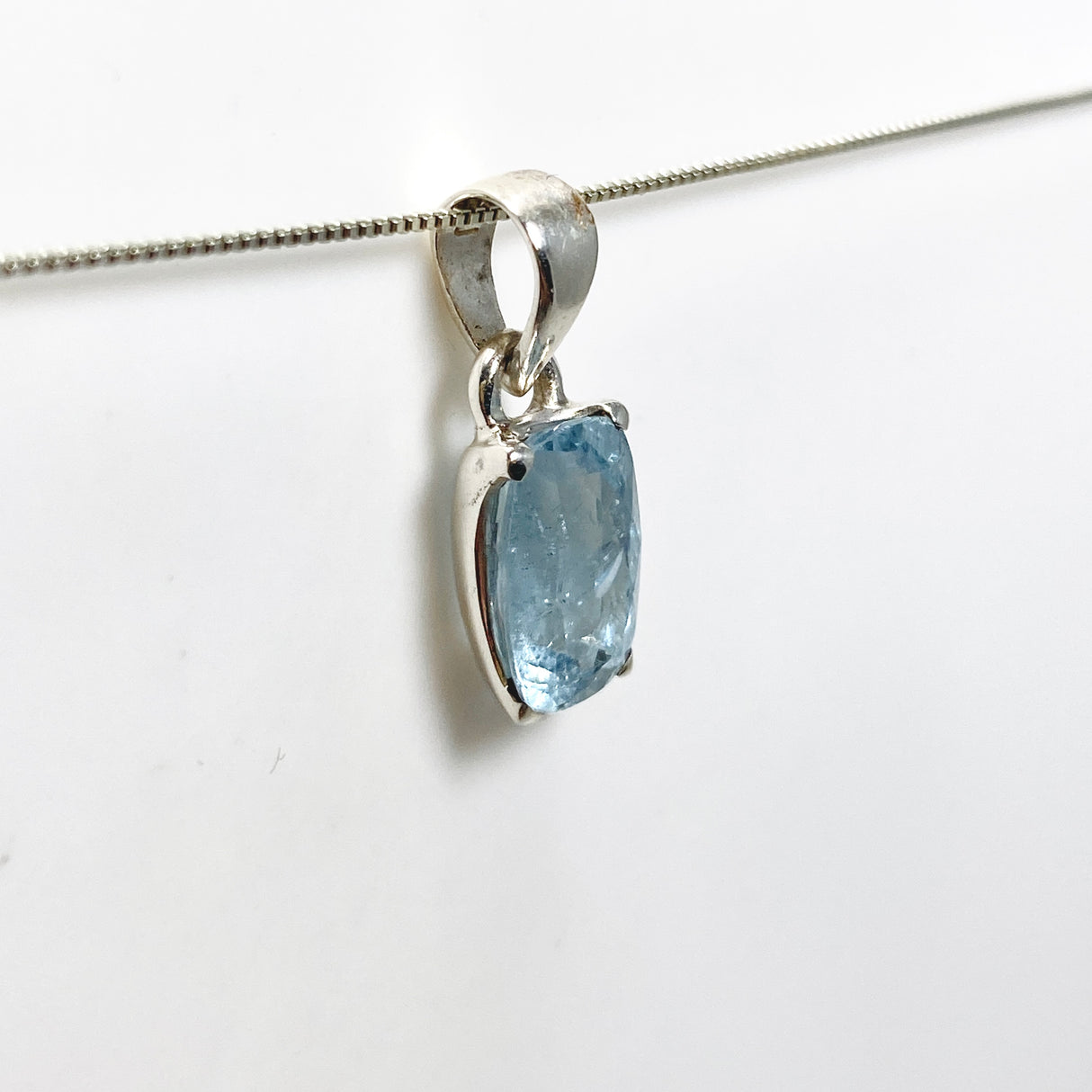 Aquamarine Rectangular Cushion Cut Faceted Pendant PPGJ970