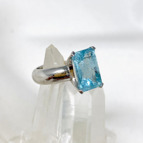 Aquamarine Rectangular Emerald Cut ring s.7 HRGJ-40 - Nature's Magick