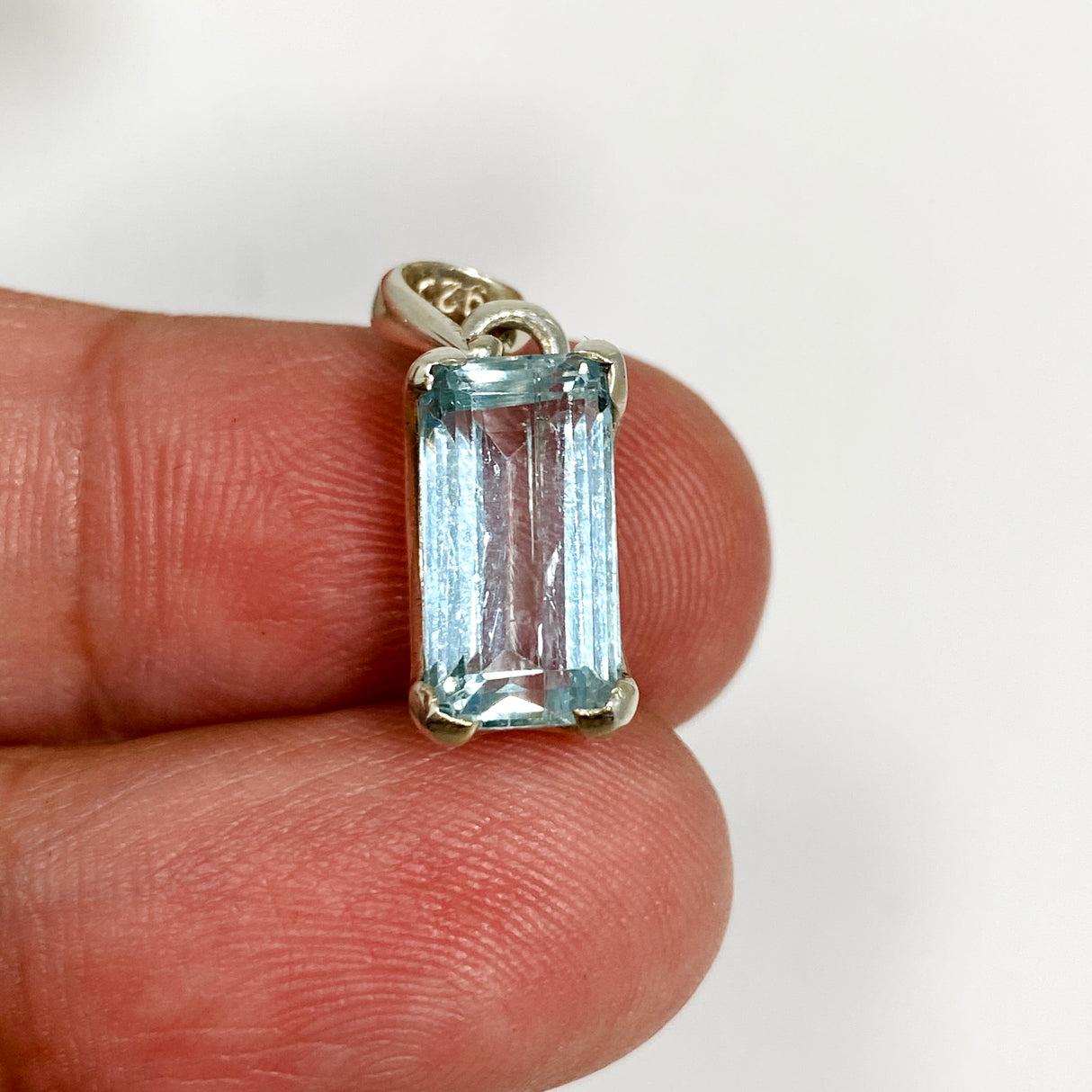 Aquamarine Rectangular Faceted Pendant PPGJ1117