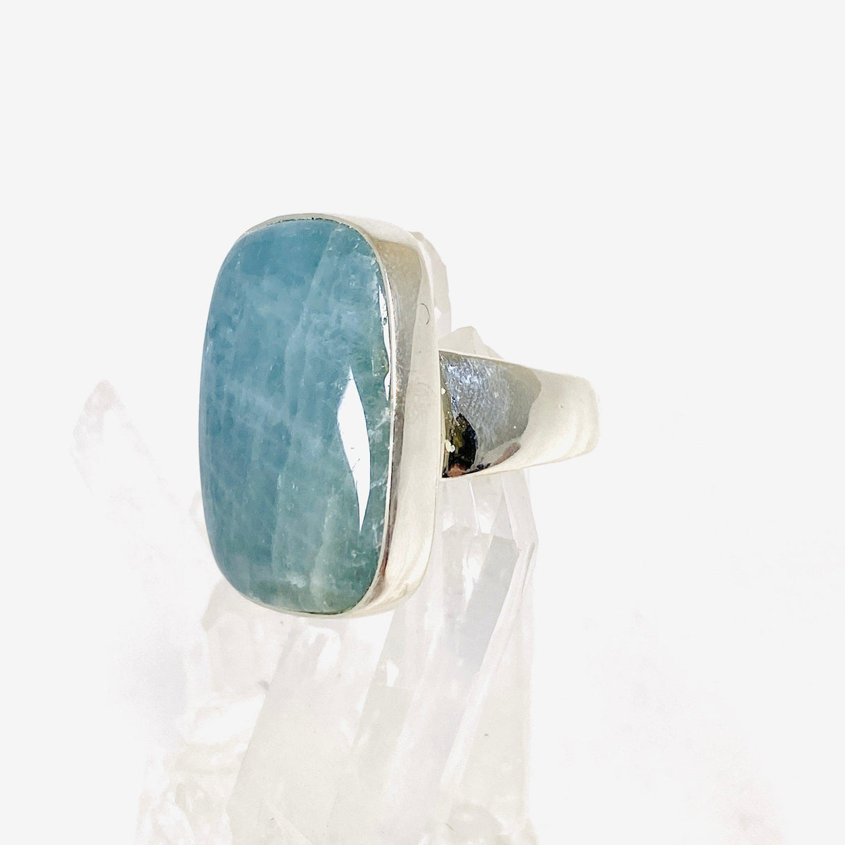 Aquamarine rectangular ring s.11 KRGJ2878 - Nature's Magick