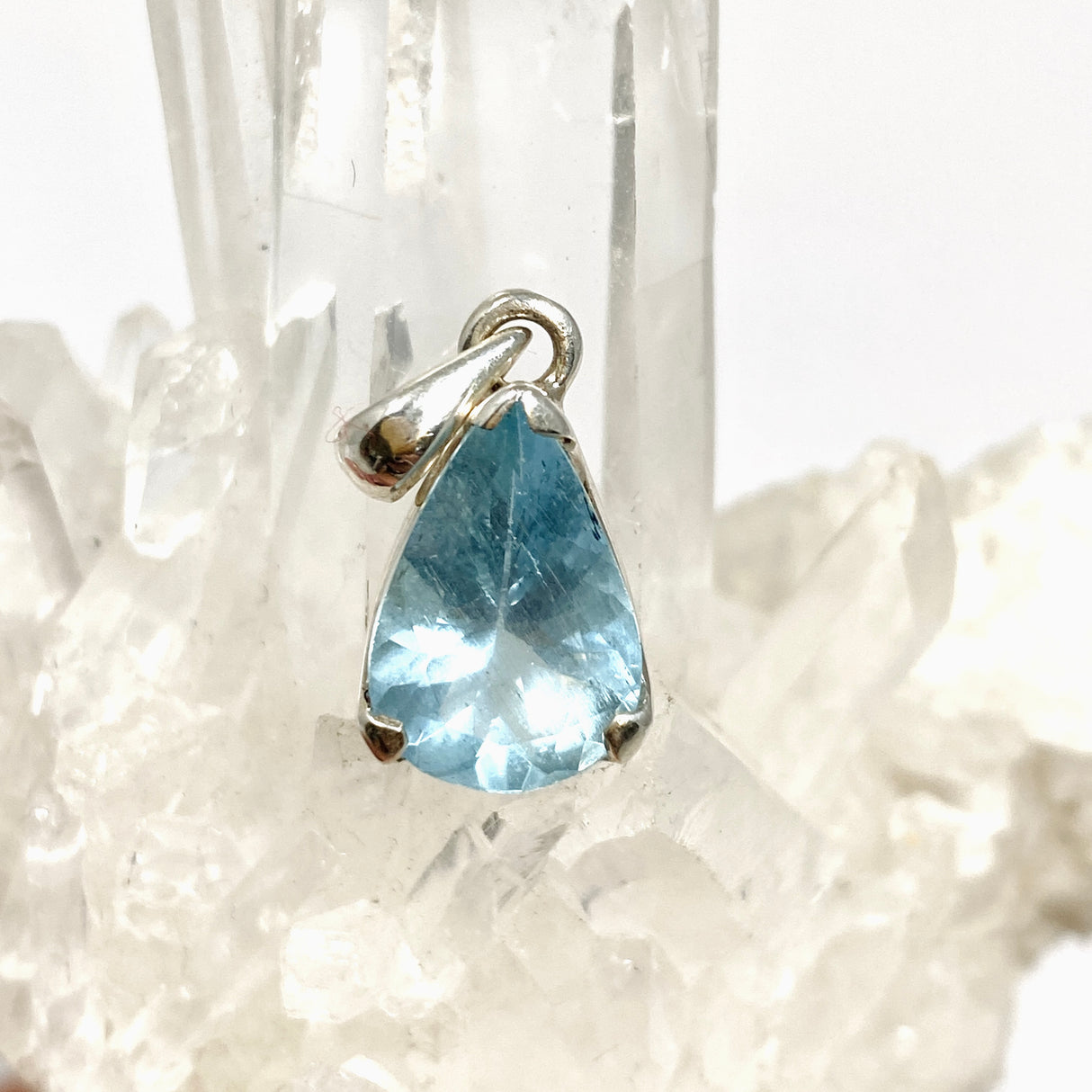 Aquamarine Teardrop Faceted Pendant PPGJ1130