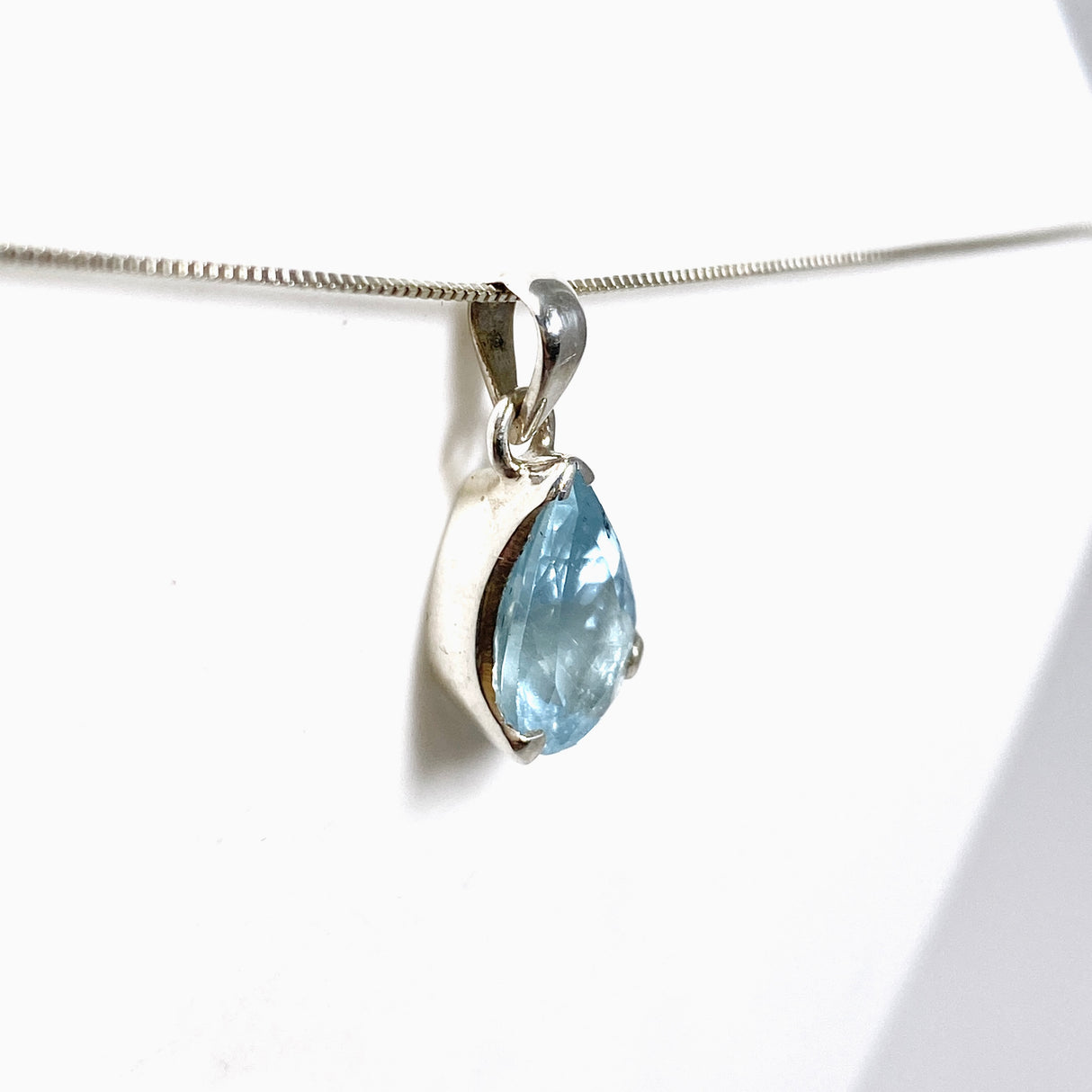 Aquamarine Teardrop Faceted Pendant PPGJ1130