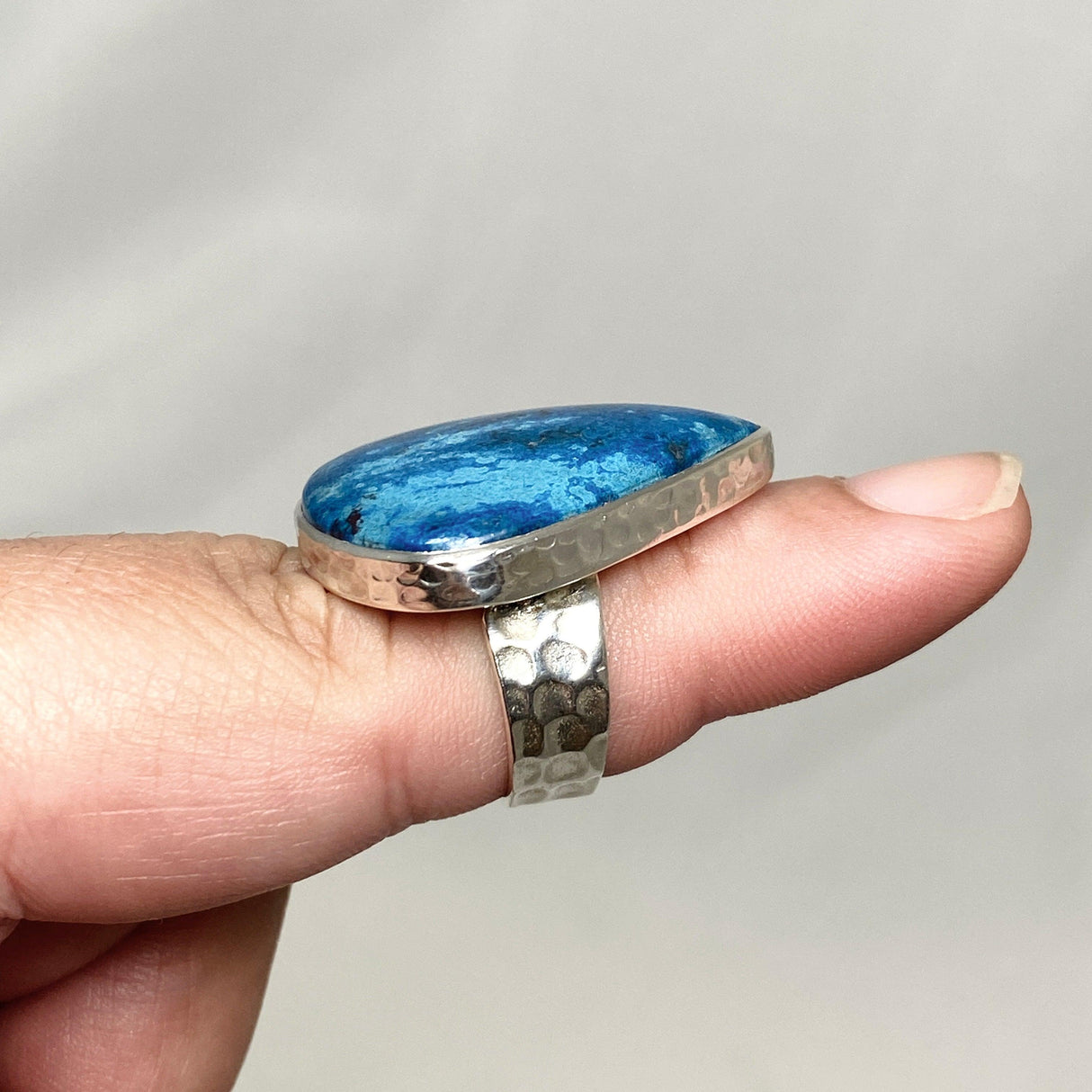 Azurite and Shattuckite Teardrop Ring with a Hammered Band Size 7 KRGJ3219 - Nature's Magick