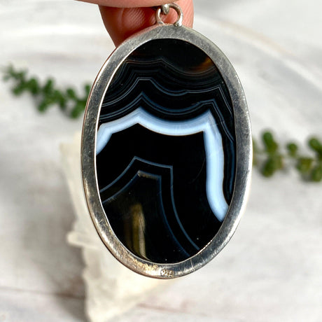 Banded Agate Oval Cabochon Pendant KPGJ1929 - Nature's Magick