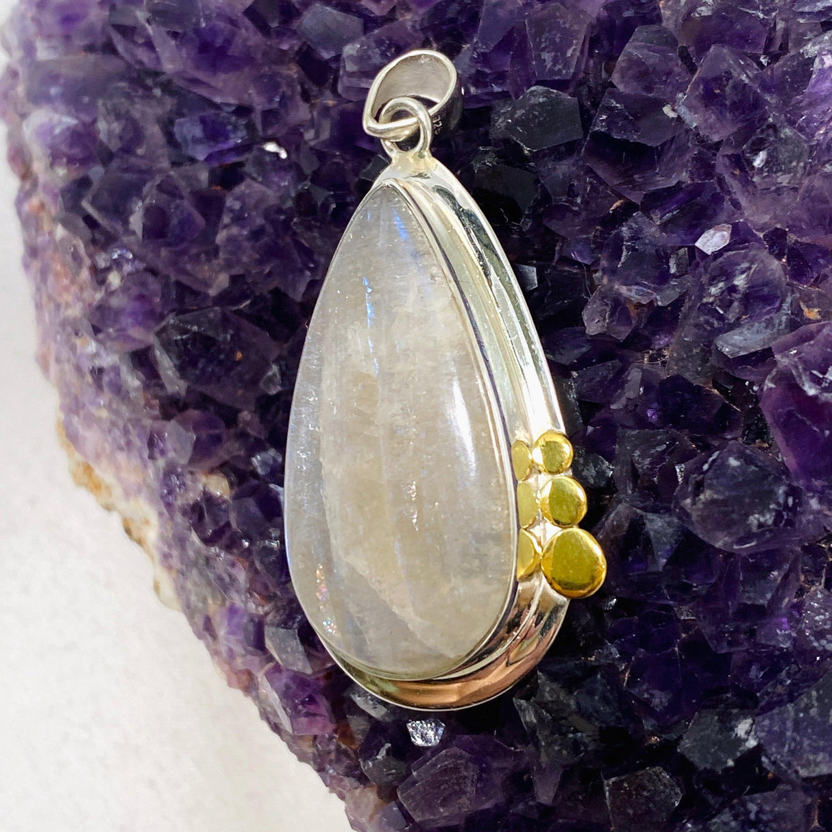 Belomorite (Sunstone with Moonstone "Eclipse" Stone) Teardrop Pendant with Brass Accents KPGJ4234 - Nature's Magick