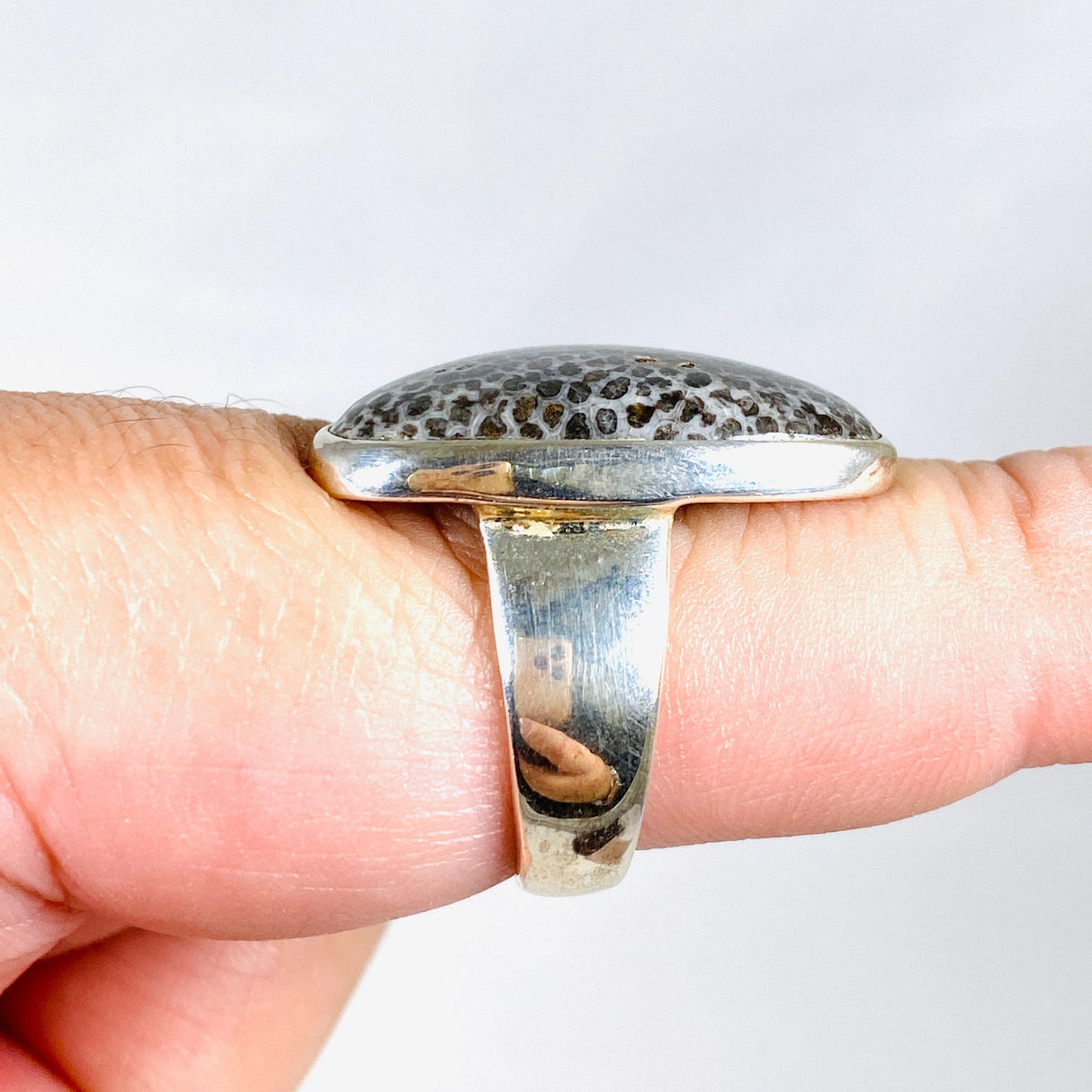 Black Fossilated Coral freeform ring s.10 KRGJ2450 - Nature's Magick