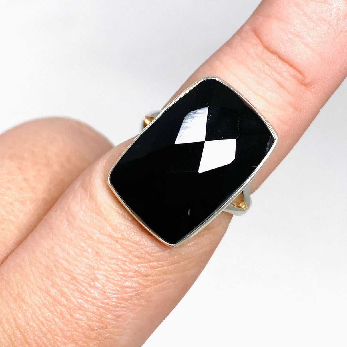 Black Onyx Faceted Rectangular Ring s.8 KRGJ2992 - Nature's Magick