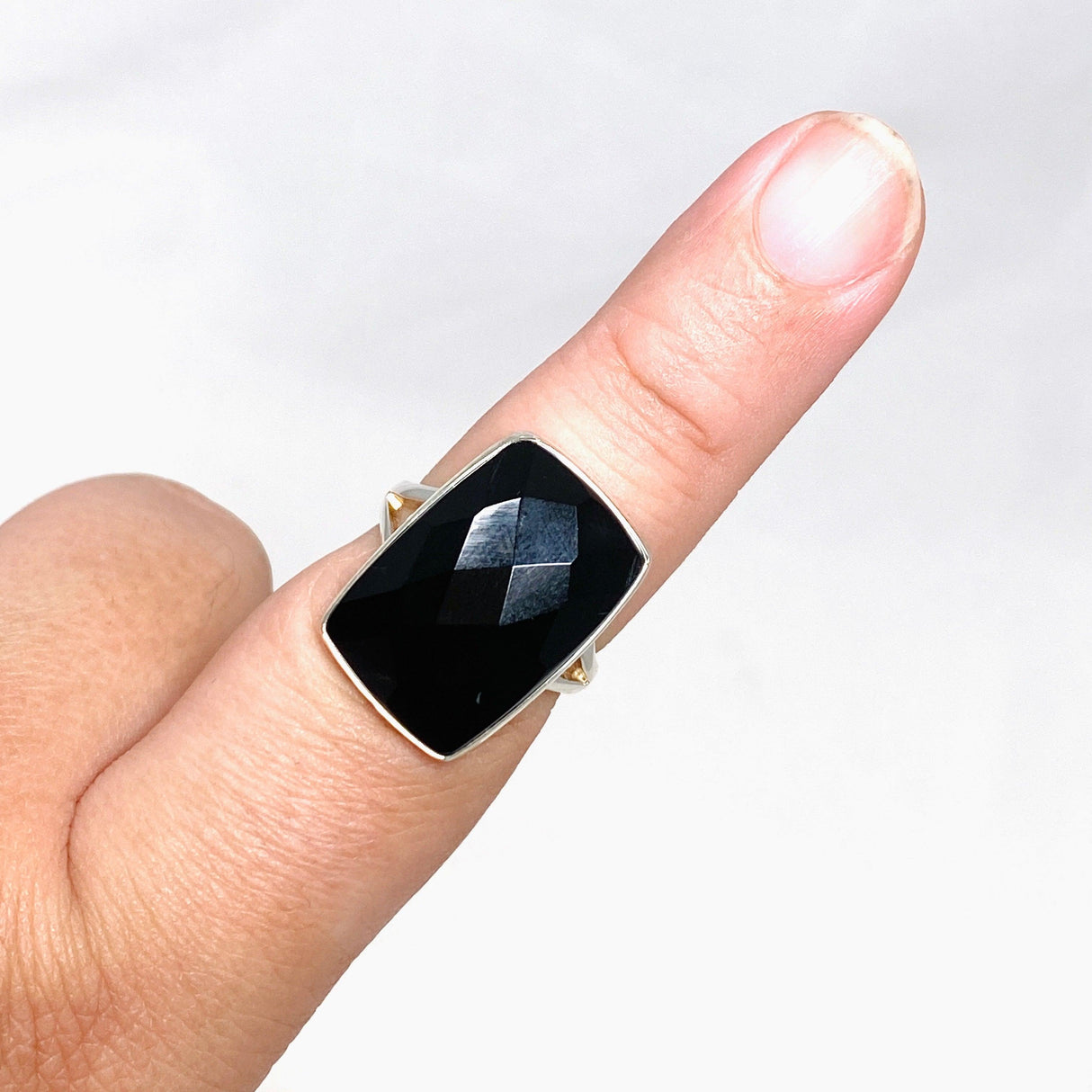 Black Onyx Faceted Rectangular Ring s.8 KRGJ2992 - Nature's Magick