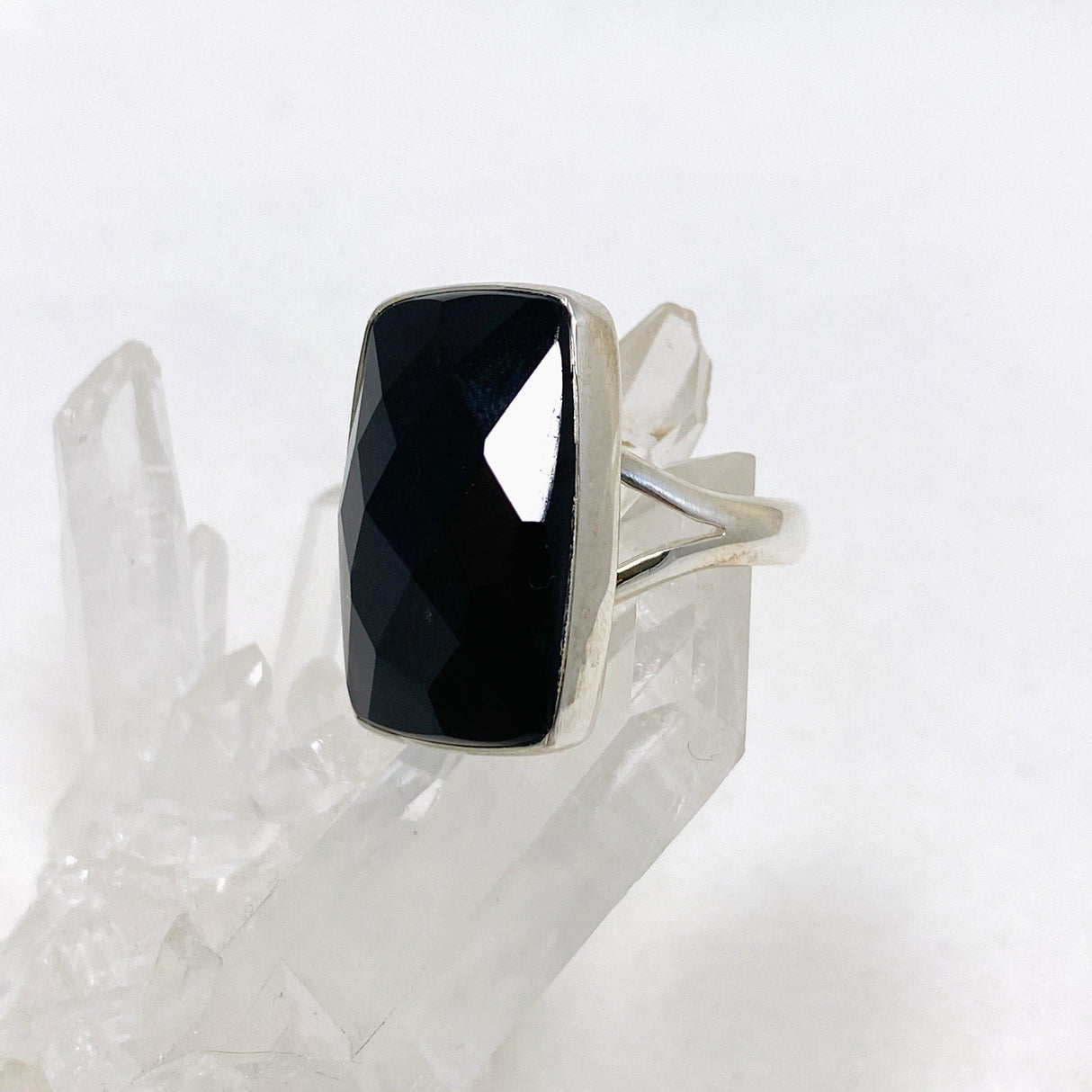 Black Onyx Faceted Rectangular Ring s.9 KRGJ2993 - Nature's Magick