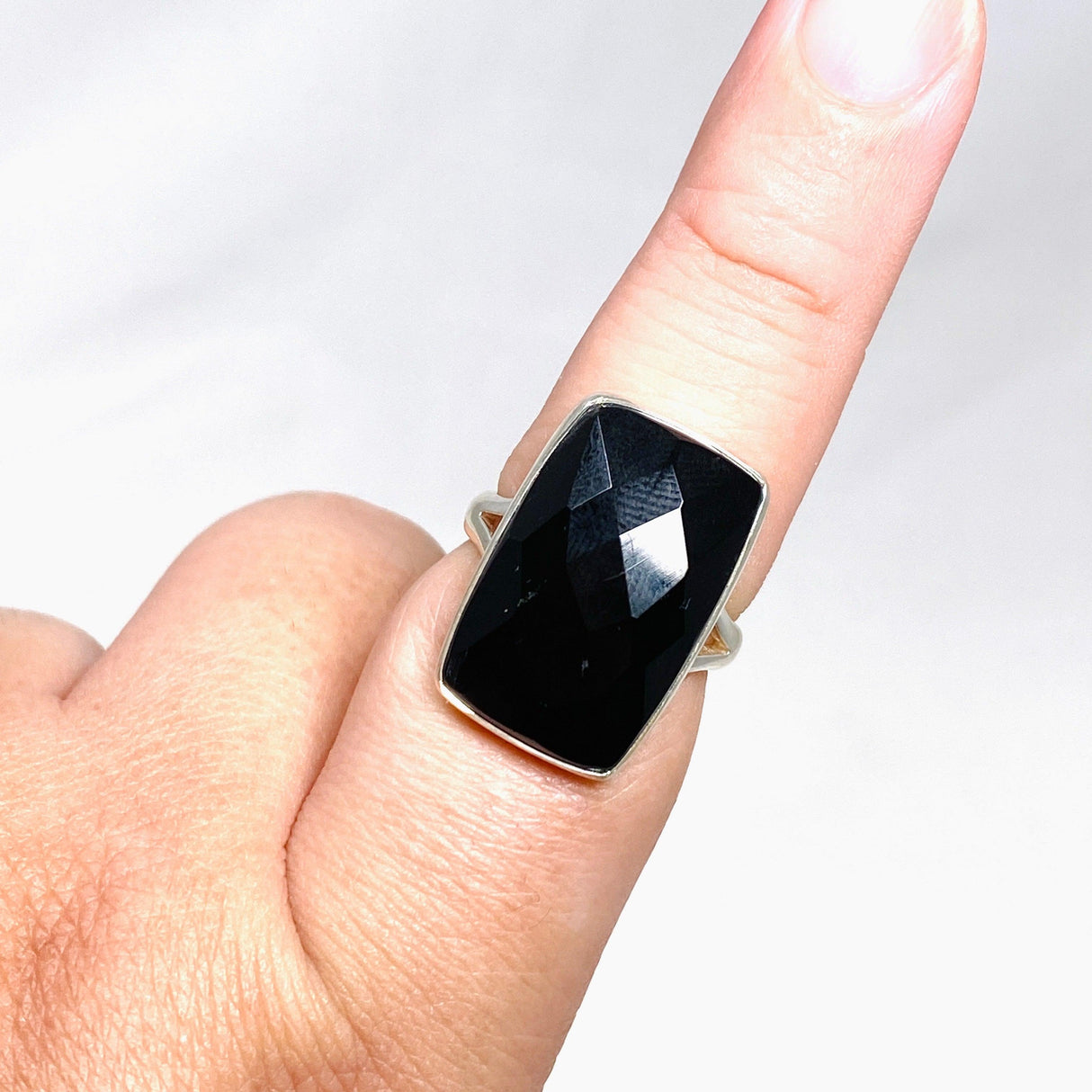 Black Onyx Faceted Rectangular Ring s.9 KRGJ2993 - Nature's Magick