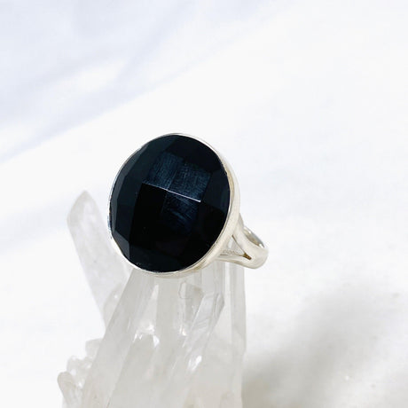 Black Onyx Faceted Round Ring s.9 KRGJ2989 - Nature's Magick