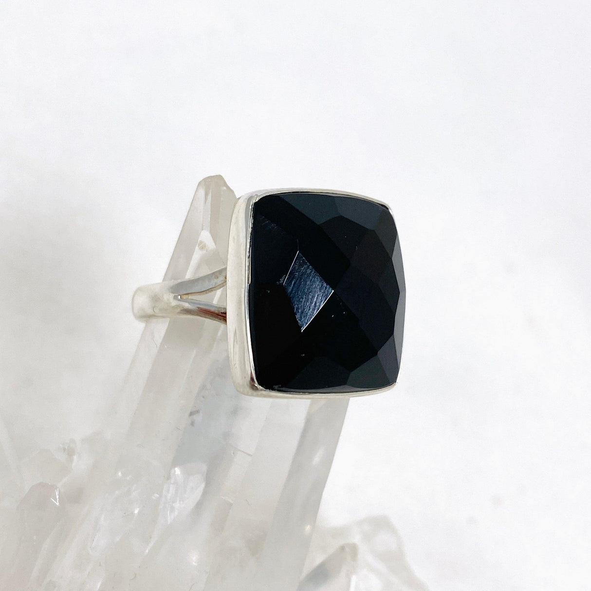 Black Onyx Faceted Square Ring s.11 KRGJ2991 - Nature's Magick