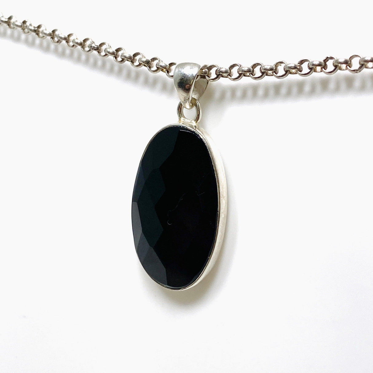 Black Onyx Oval Faceted Pendant KPGJ3974 - Nature's Magick