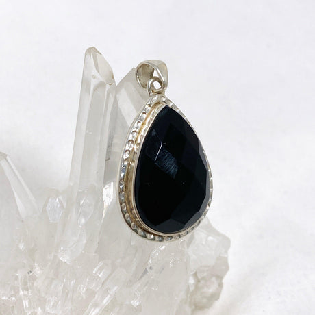 Black Onyx Teardrop Faceted Pendant KPGJ3971 - Nature's Magick