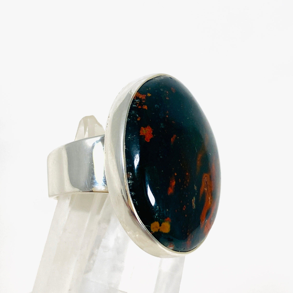 Bloodstone Oval Ring Size 8 KRGJ3075 - Nature's Magick