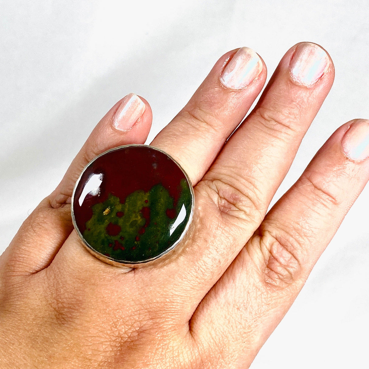 Bloodstone Round Hammered Band Ring Size 10 KRGJ1256 - Nature's Magick