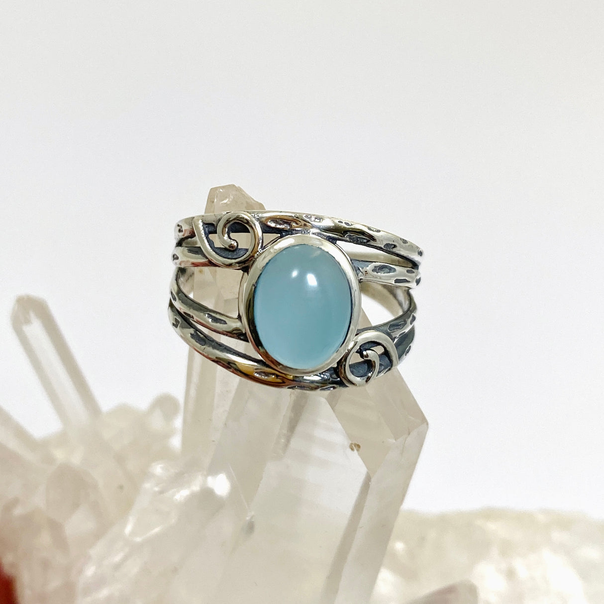 Blue Chalcedony Cabochon Ring in a Decorative Setting R4025