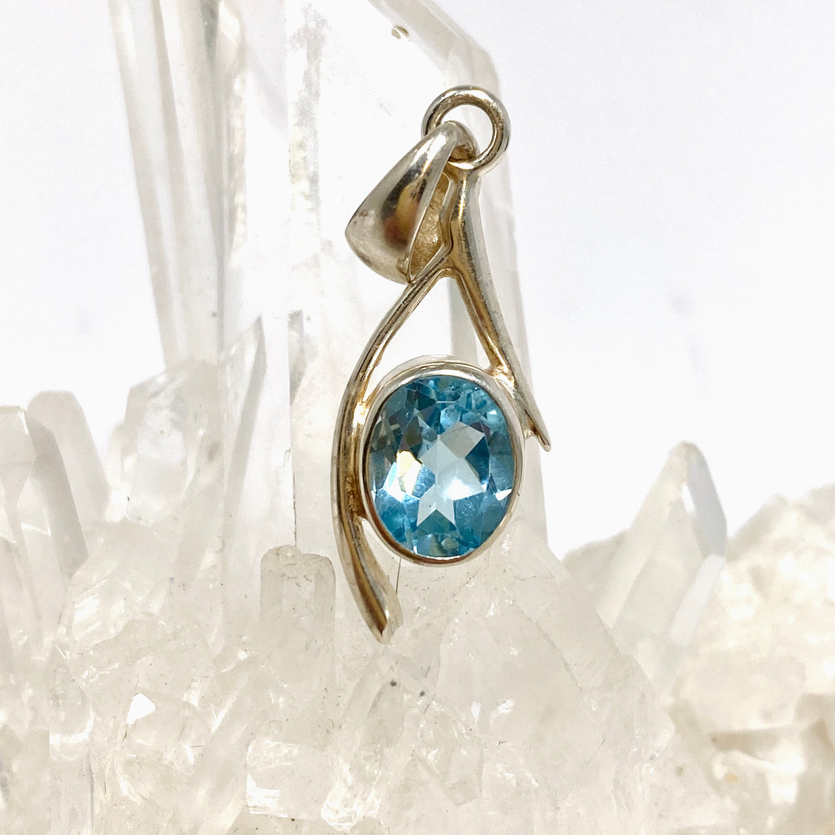 Blue Topaz Faceted Oval Pendant BTP-110