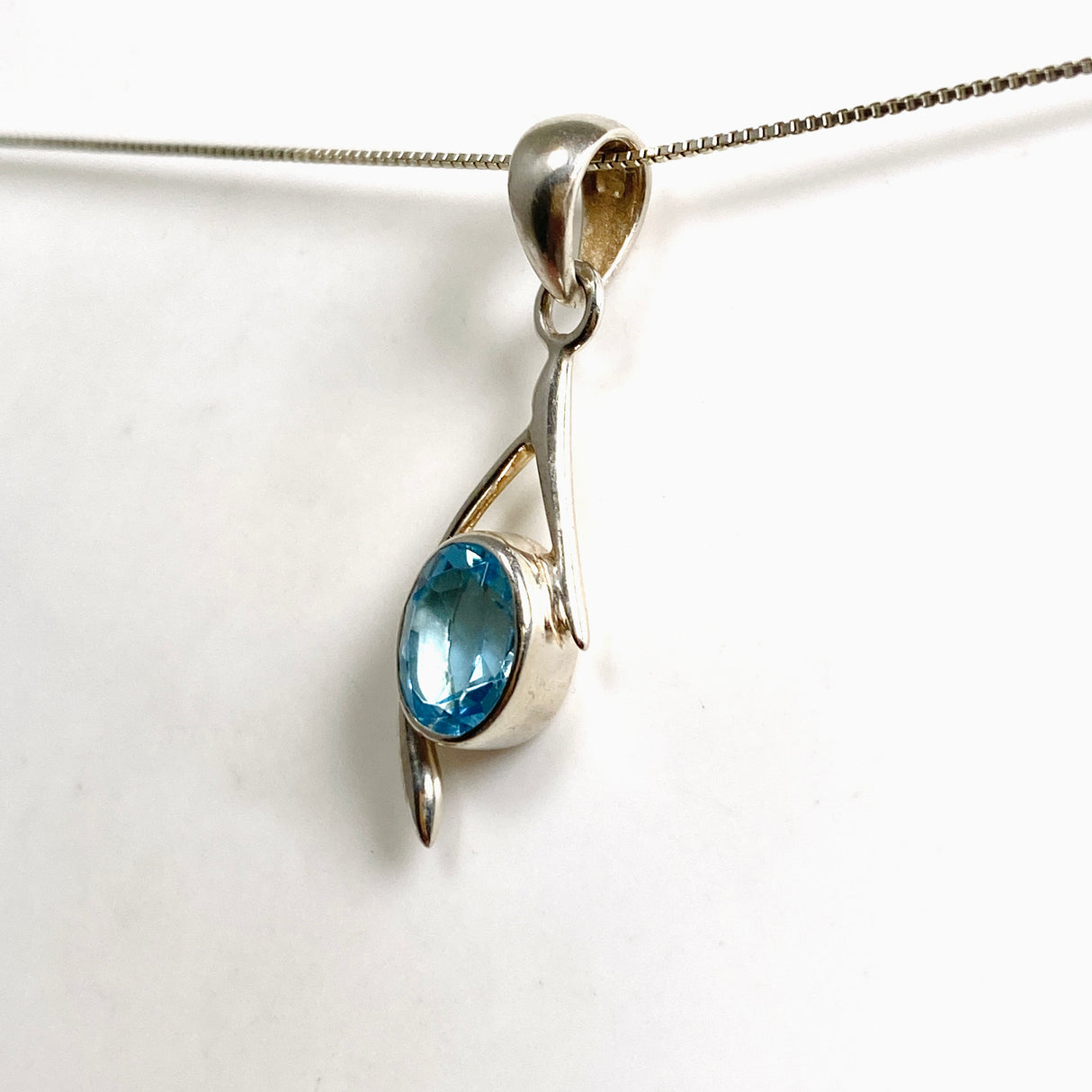Blue Topaz Faceted Oval Pendant BTP-110