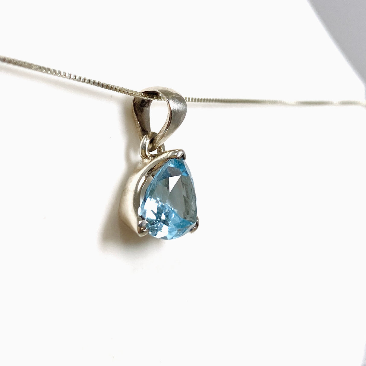 Blue Topaz Trillion Faceted Pendant PPGJ1246