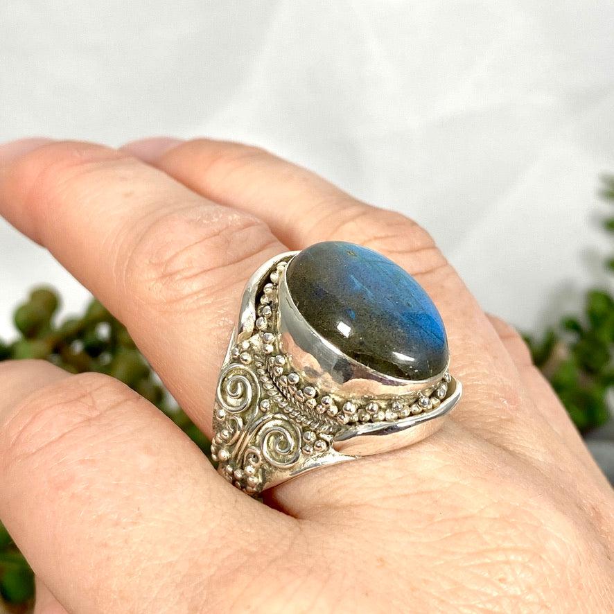 Boho Style Labradorite oval ring s.11 KRGJ2771 - Nature's Magick