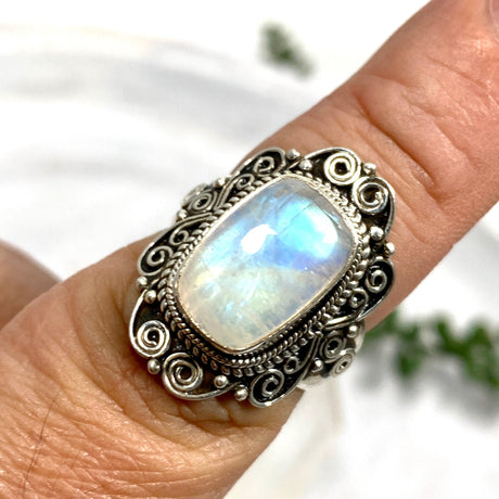 Boho Style Moonstone rectangular ring s.8 KRGJ2776 - Nature's Magick