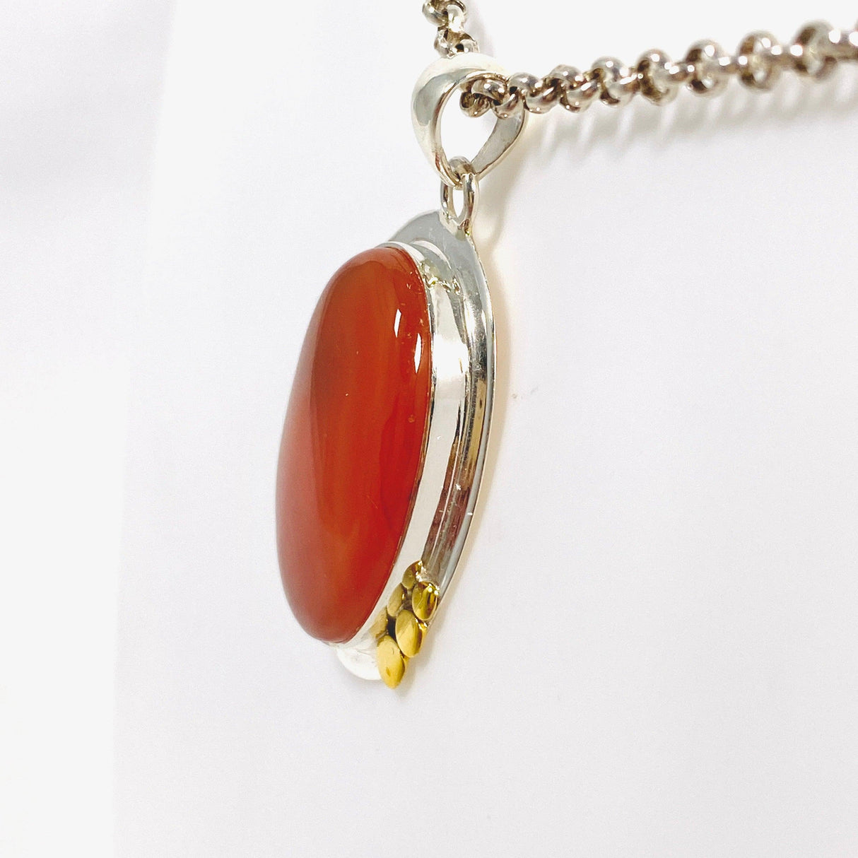 Carnelian oval pendant with gold detailing KPGJ3678 - Nature's Magick