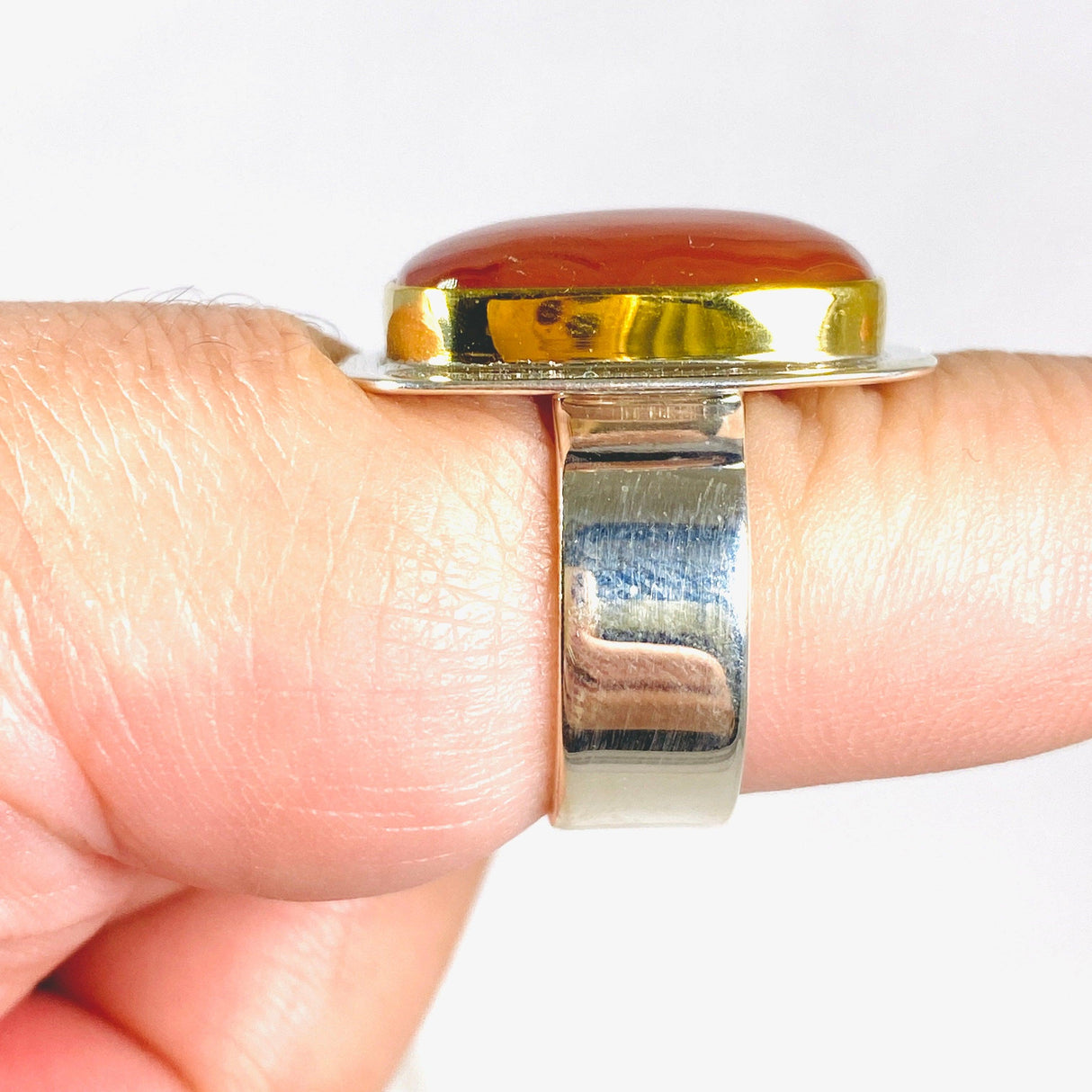 Carnelian rectangular ring with gold detailing s.9 KRGJ2866 - Nature's Magick