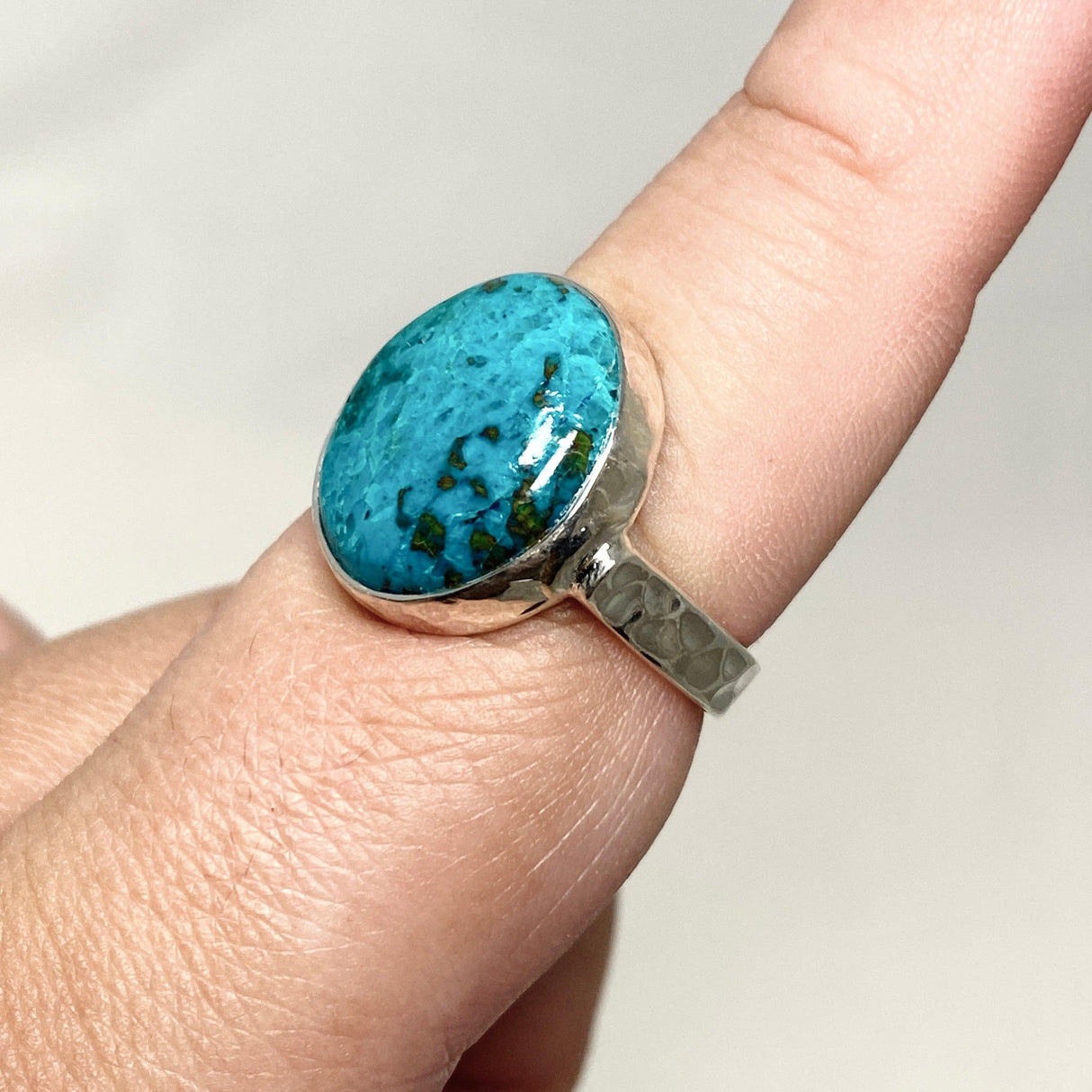 Chrysocolla with Shattuckite and Dioptase Round Ring with a Hammered Band Size 9 KRGJ3235 - Nature's Magick