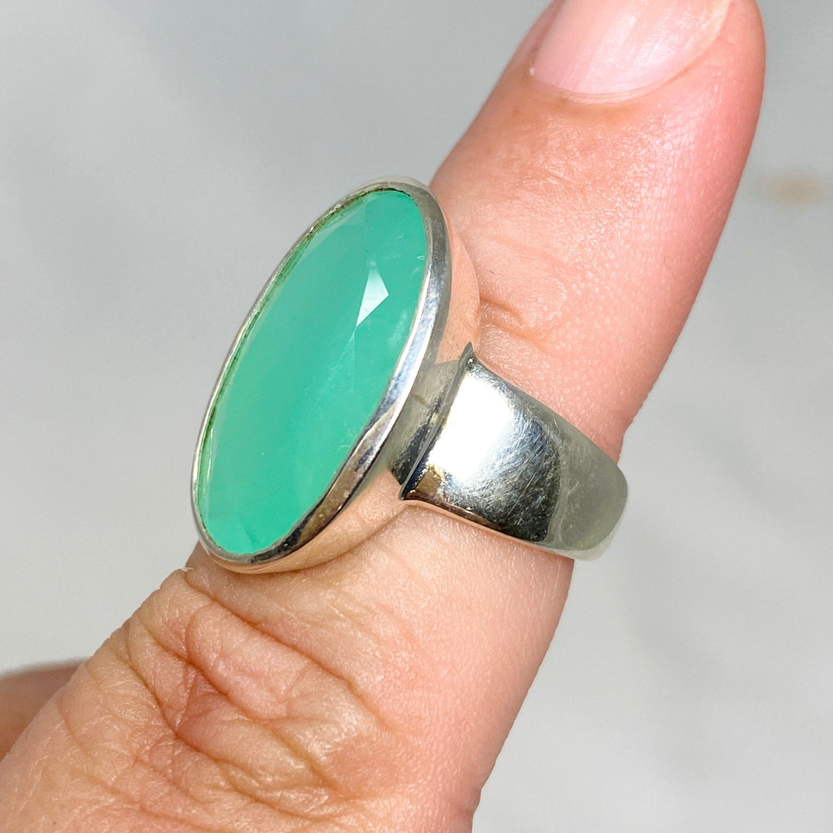 Chrysoprase Faceted Oval Ring Size 6.5 PRGJ470 - Nature's Magick