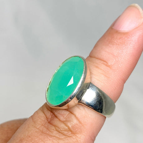 Chrysoprase Faceted Oval Ring Size 7.5 PRGJ472 - Nature's Magick