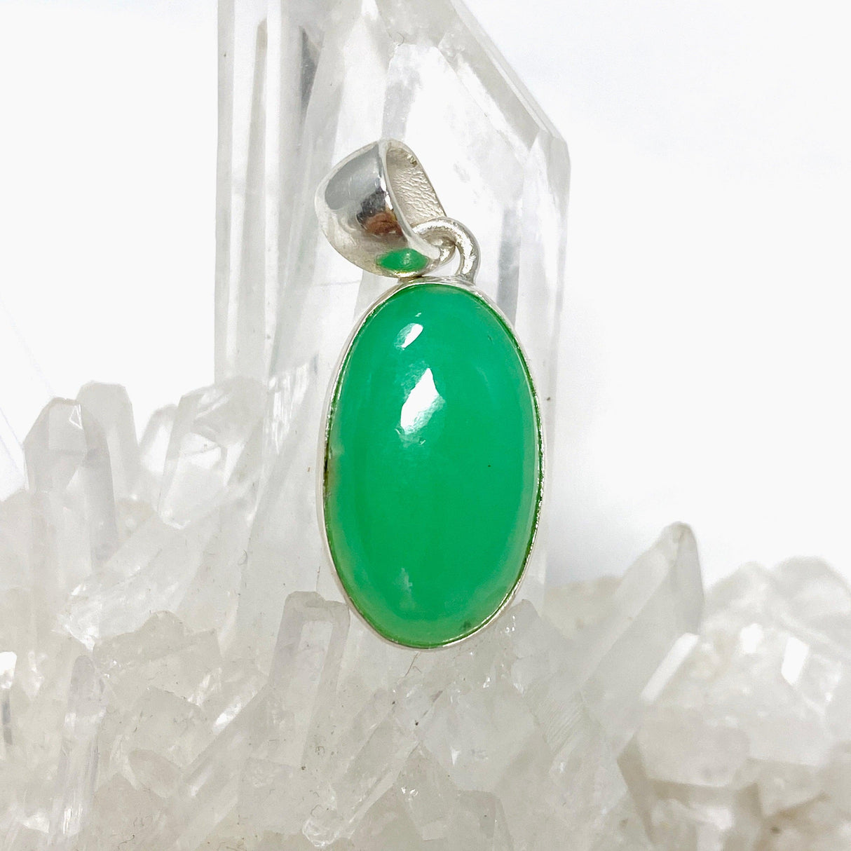 Chrysoprase Oval Pendant KPGJ4455 - Nature's Magick