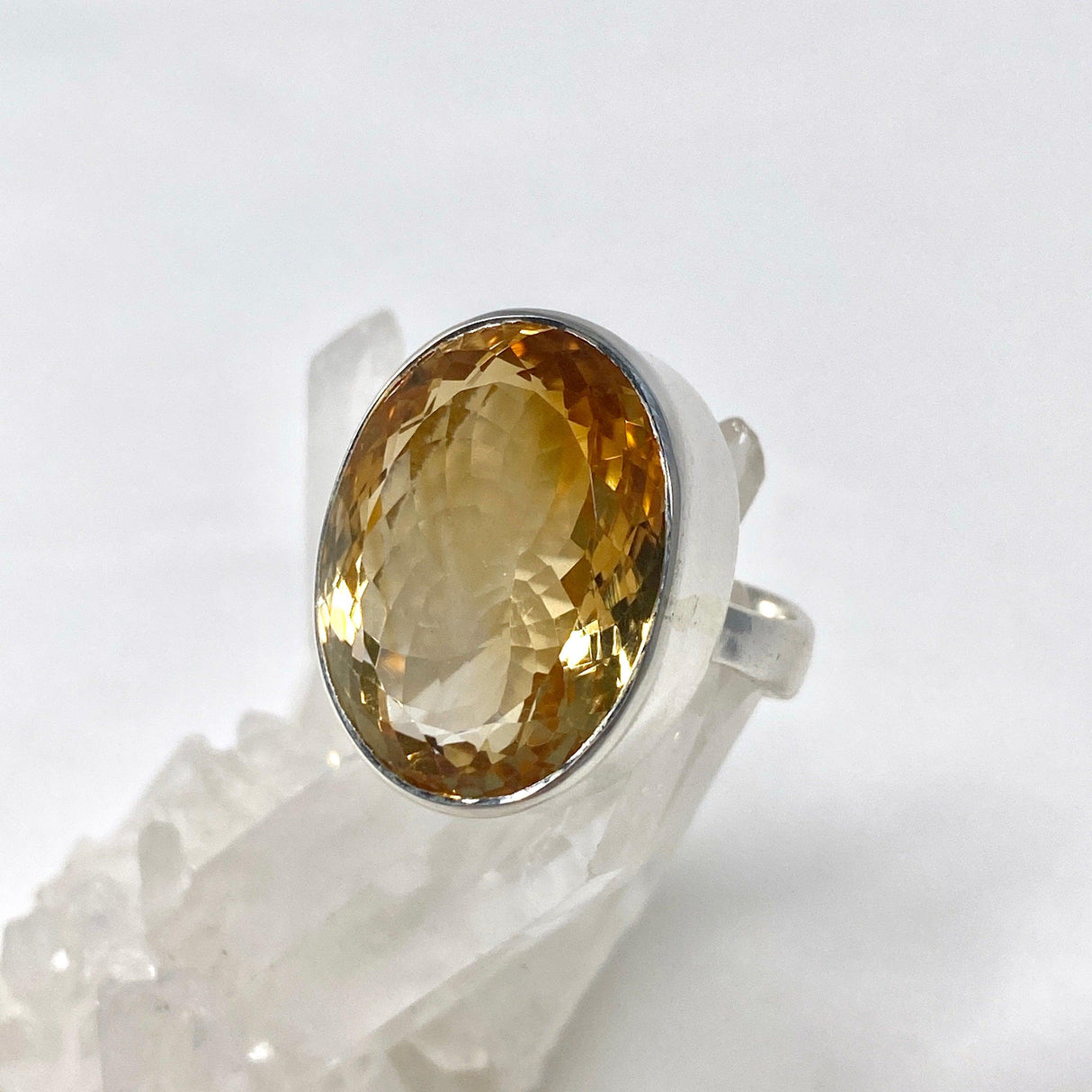 Citrine faceted oval ring s.11 KRGJ2835 - Nature's Magick