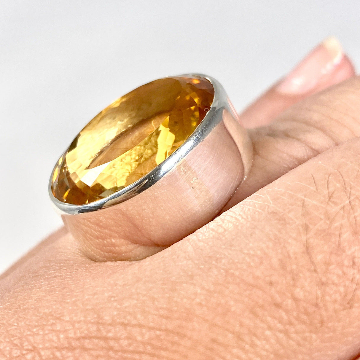 Citrine faceted oval ring s.11 KRGJ2835 - Nature's Magick