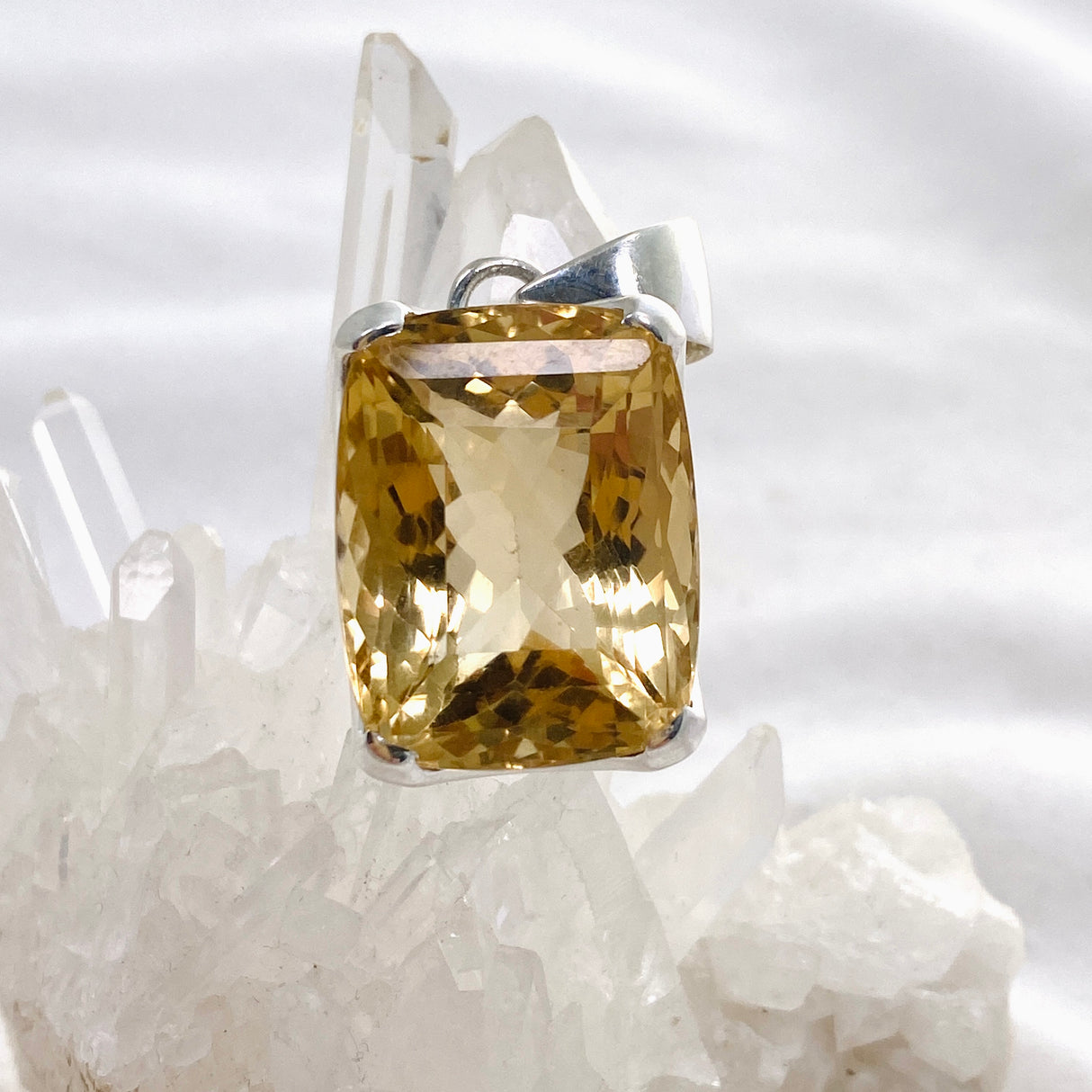 Citrine Rectangular Faceted Pendant KPGJ4795