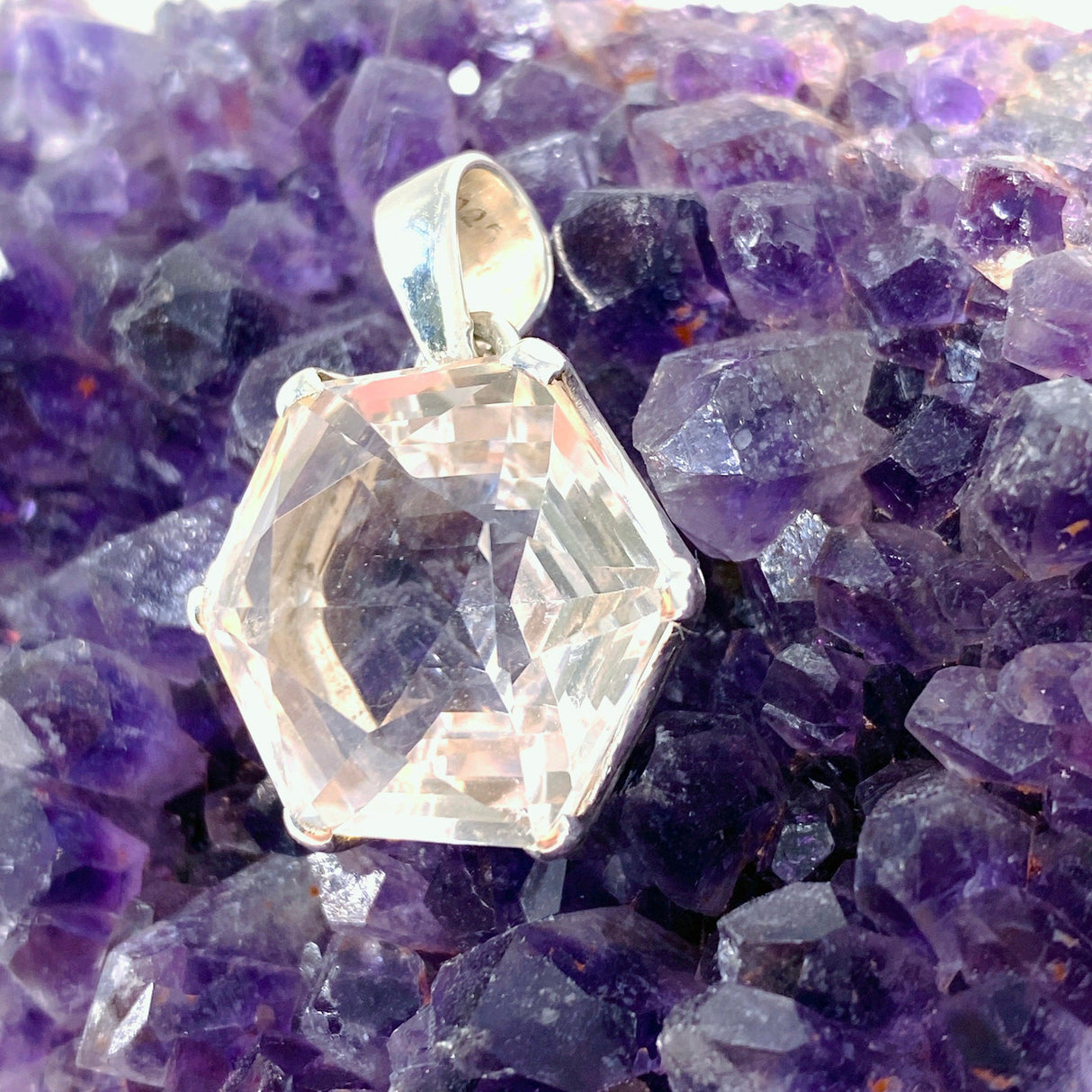 Clear Quartz Faceted Hexagon Pendant PPGJ621 - Nature's Magick