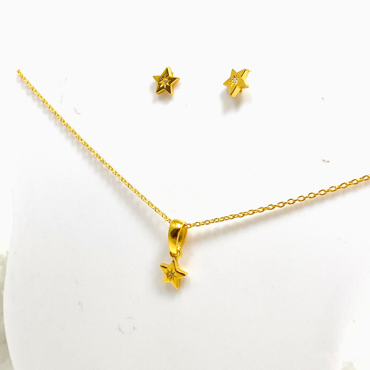 Cubic Zirconia Gold Plated Star Necklace and Earring Set SET195
