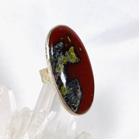 Dragons Blood Stone Oval Hammered Band Ring Size 8 KRGJ1684 - Nature's Magick