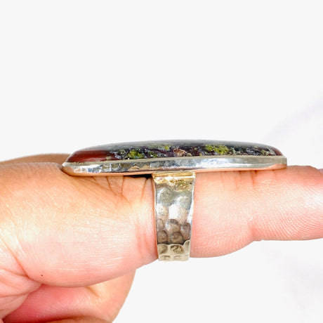 Dragons Blood Stone Oval Hammered Band Ring Size 8 KRGJ1684 - Nature's Magick