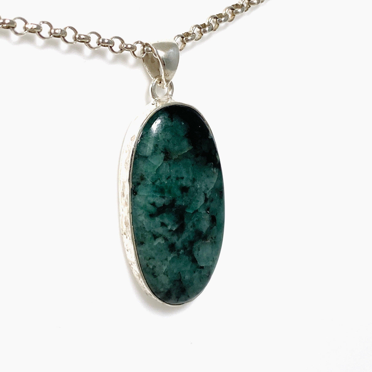 Emerald Oval Pendant KPGJ4181 - Nature's Magick